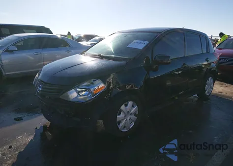 2011 Nissan Versa 1.8S z USA, uszkodzony, nr VIN 3N1BC1CPXBL445790